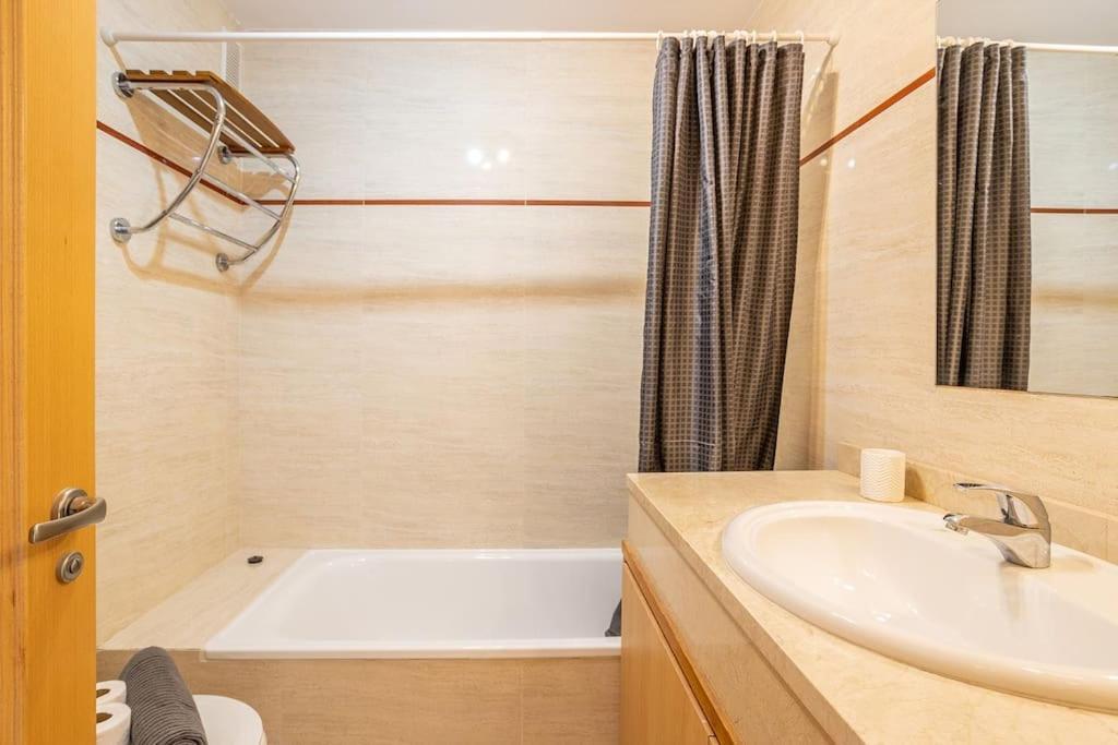 네르하 Penthouse With Jacuzzi And Spectacular Sea Views 아파트 외부 사진