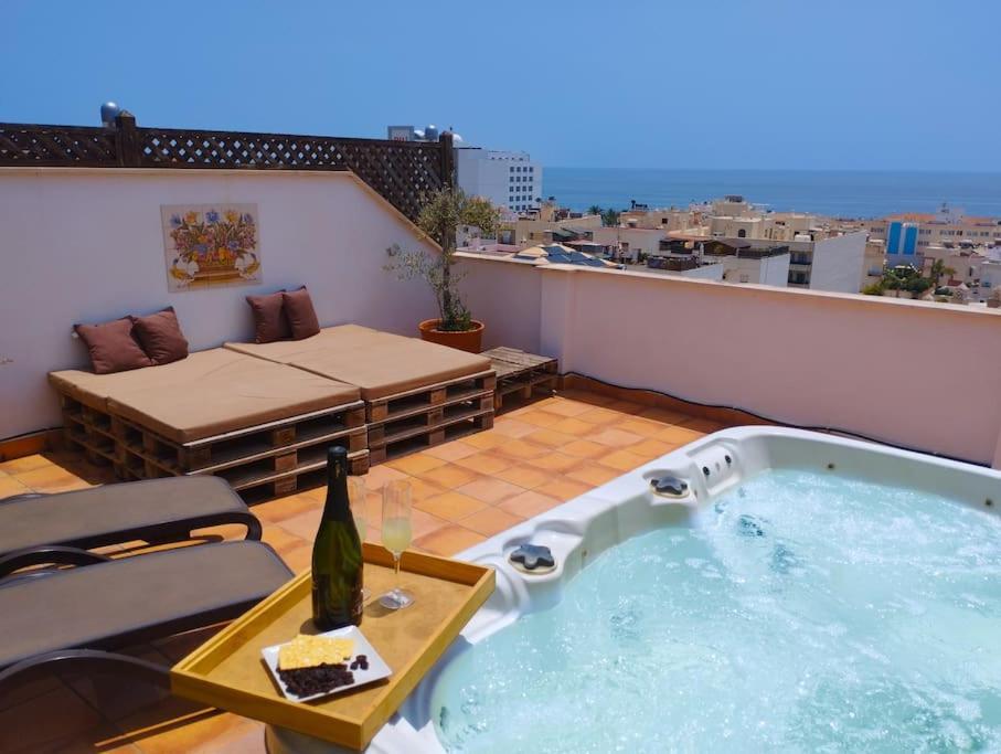 네르하 Penthouse With Jacuzzi And Spectacular Sea Views 아파트 외부 사진